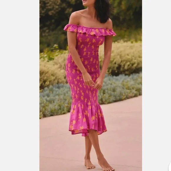 NWT By Anthropologie Smocked Off-The-Shoulder Midi Dress Size Large Magenta - Picture 8 of 10